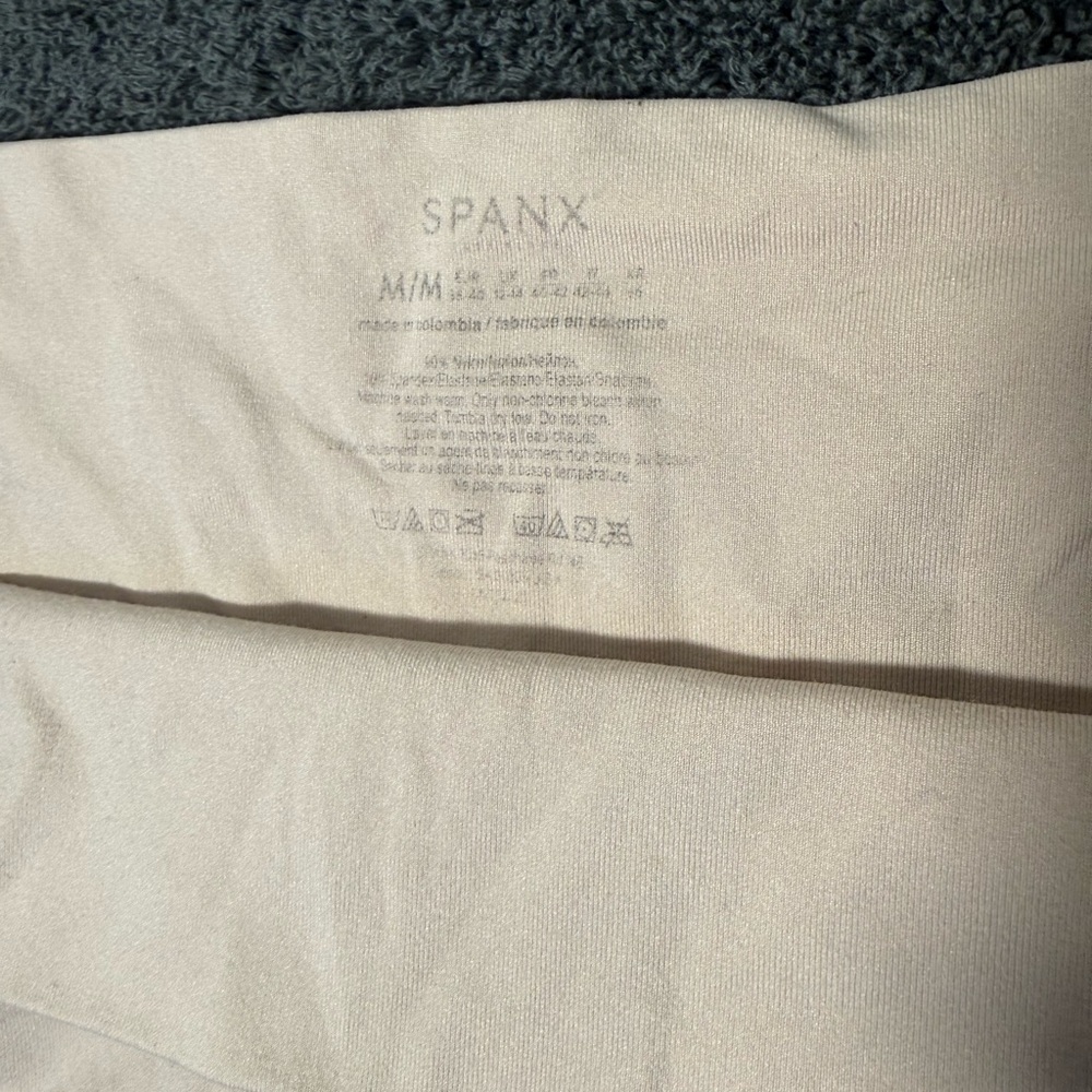 SPANX‎ Beige Shapewear Briefs - Picture 2 of 5